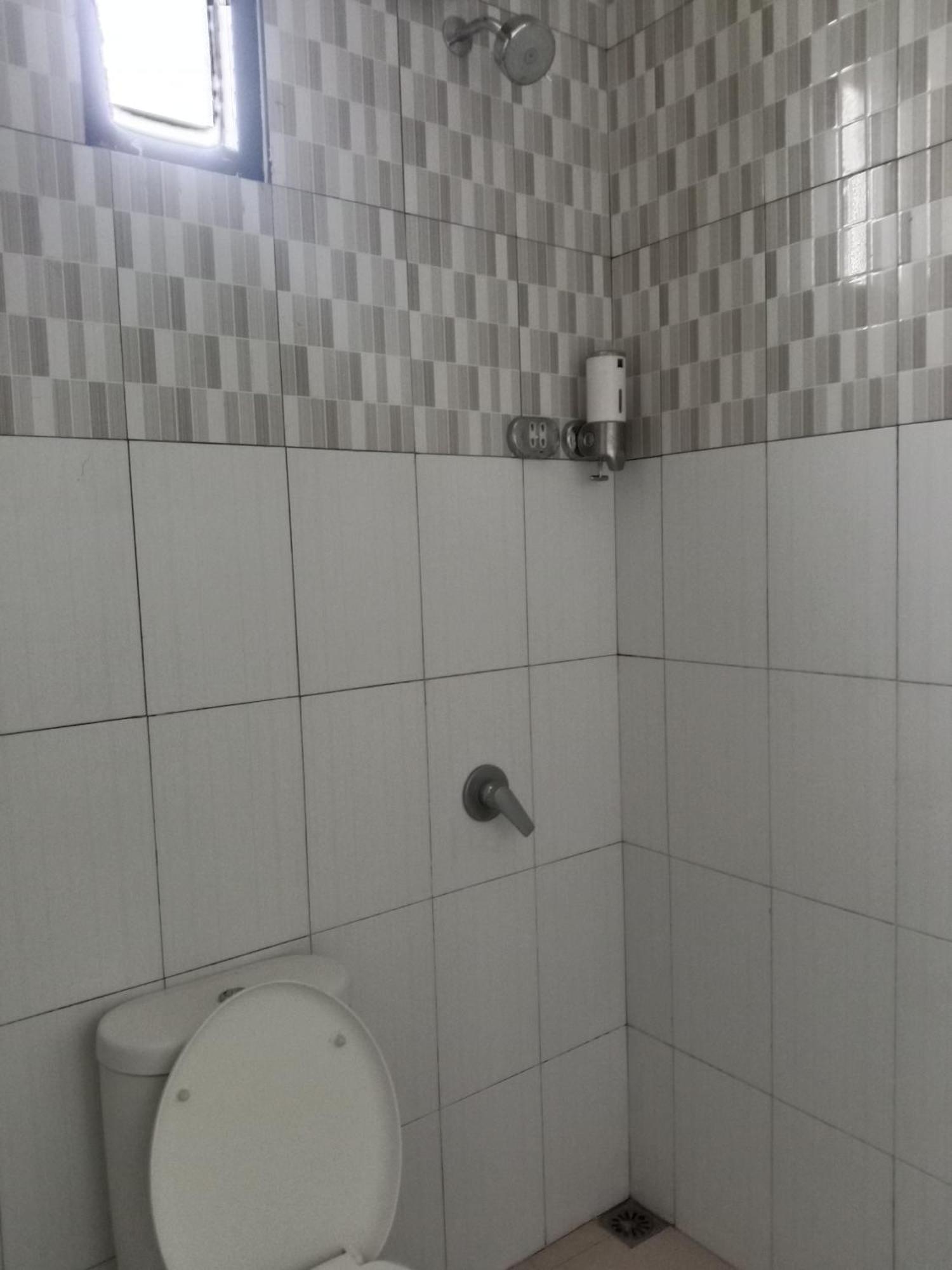 The New Orlinds Guest House Wonosari Esterno foto